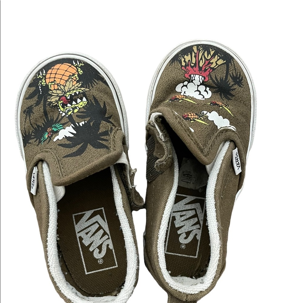 Vans toddler volcano dinosaur shoe 6.5